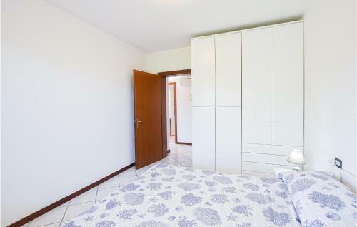 Nice Home In Isola Albarella W/ 3 Bedrooms