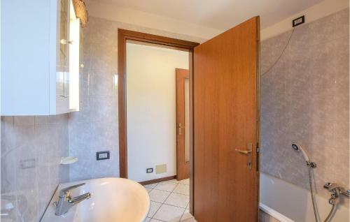 Nice Home In Isola Albarella W/ 3 Bedrooms