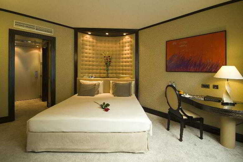 Hotel NH Collection Carlo IV
