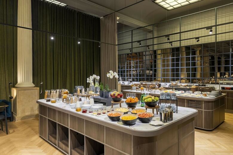 Hotel NH Collection Carlo IV