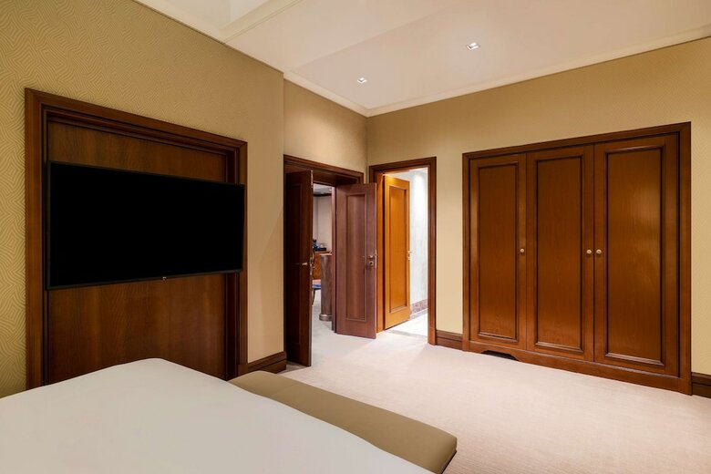 Hotel NH Collection Carlo IV