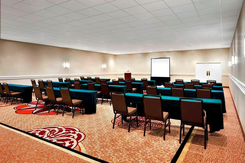 Hotel Crowne Plaza Tampa East