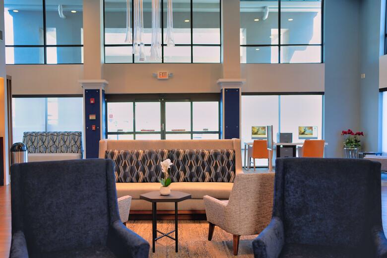 Holiday Inn Express Hotel & Suites Oldsmar