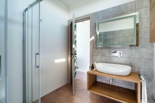 Reitani Villa Sleeps 6 Pool Air Con Wifi T782824