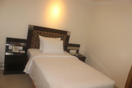 Manise Hotel