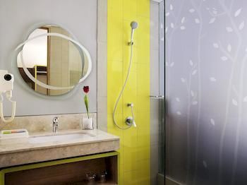 Hotel Ibis Styles Bali Kuta Dewi Sri