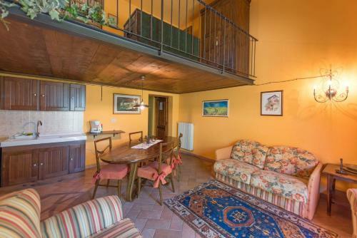 Badia A Passignano Apartment Sleeps 5 Air Con