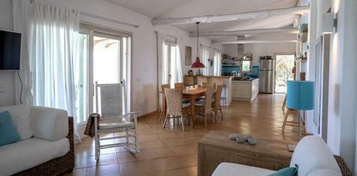 Cugnana Verde Villa Sleeps 8 Wifi