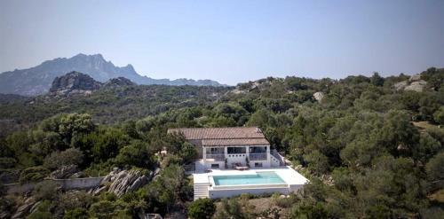 Cugnana Verde Villa Sleeps 8 Wifi