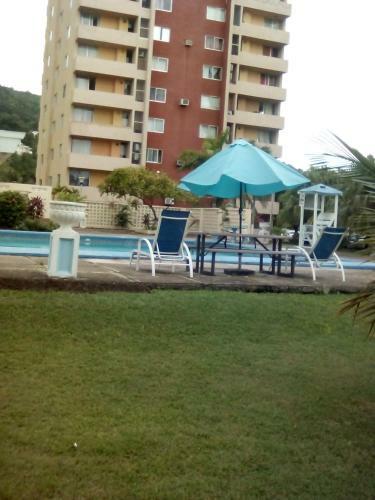 One Bed Room Apartment & One Studio In Ochi Rios