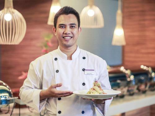 Hotel Manado Tateli Beach Resort