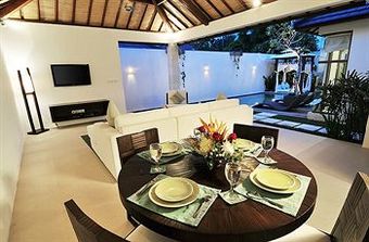 Villa Arama Riverside