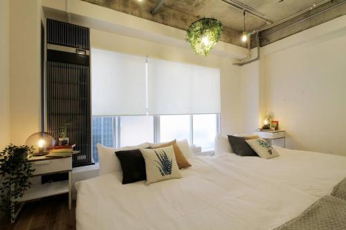 Apartamento 202 : Bright Modern Apt Close To Peace Park 6ppl