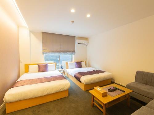 Aparthotel Grand Base Hiroshima Ekimae