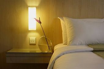 Hotel Santika Pandegiling - Surabaya