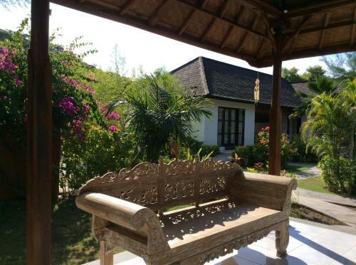 Hostal Taman Dewi Sri Villa Et Bungalow