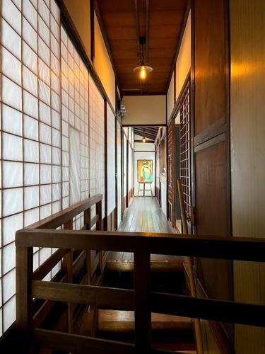 Hostal Okiya Guest House & Tapas Bar