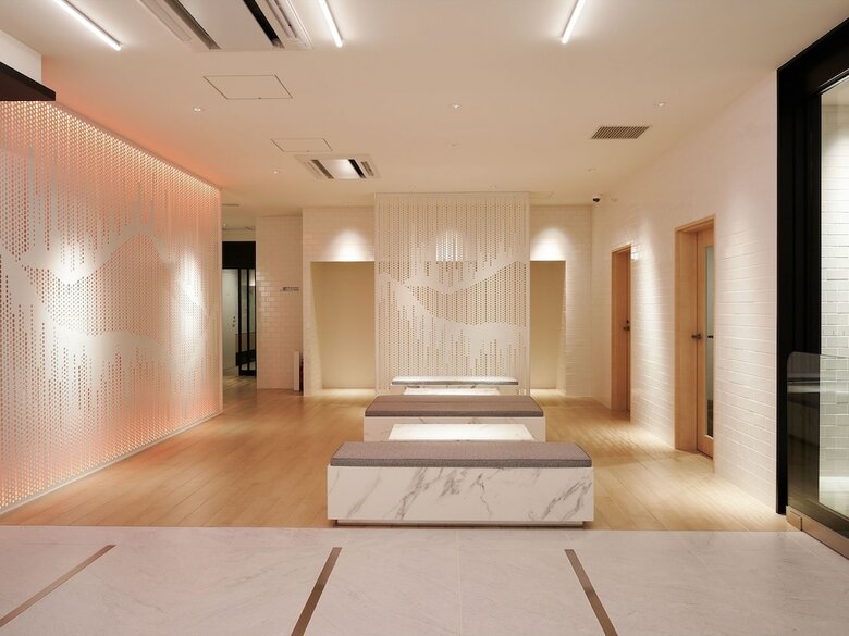 Henn Na Hotel Komatsu Ekimae
