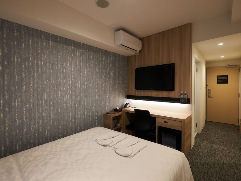Henn Na Hotel Komatsu Ekimae