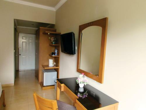 U Village Hotel And Villa