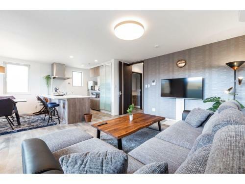 The Moon - Vacation Stay 10202