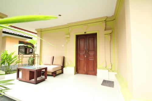 Hotel Lusa At Kuta Beach