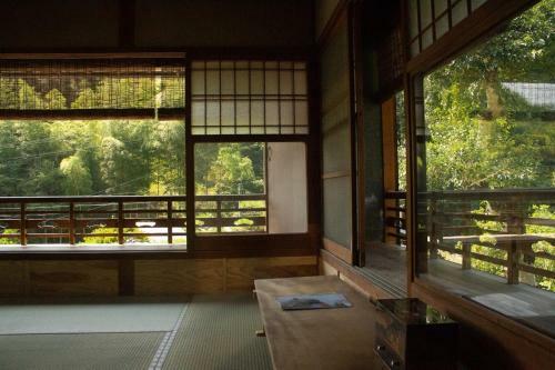 1st Floor 6 Tatami Floor � 2 + Wide Edge