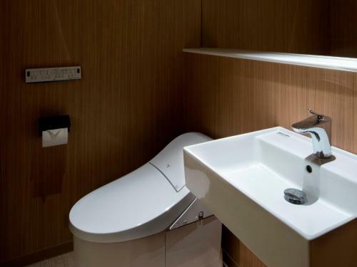 Hostal Alphabed Inn Takamatsuekimae 101 / Vacation Stay 15549