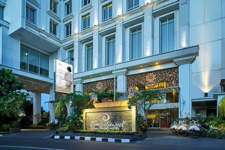 Hotel Jambuluwuk Malioboro Jogja