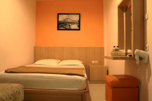 Cabin Hotel F77