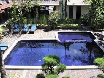 Hotel Puri Tanah Lot