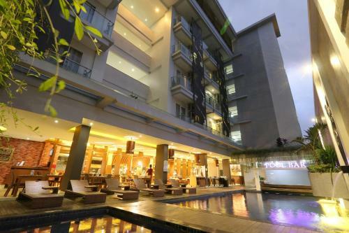 Crystal Lotus Hotel Yogyakarta By Prabu