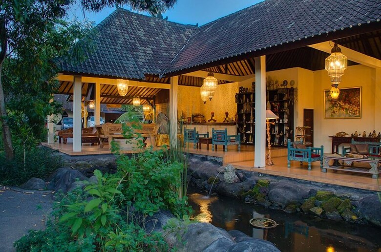 Green Field Hotel And Restaurant
