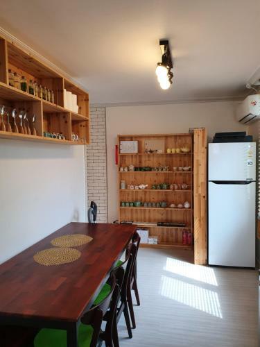 Hostal Mokpo Magic Lamp Guesthouse
