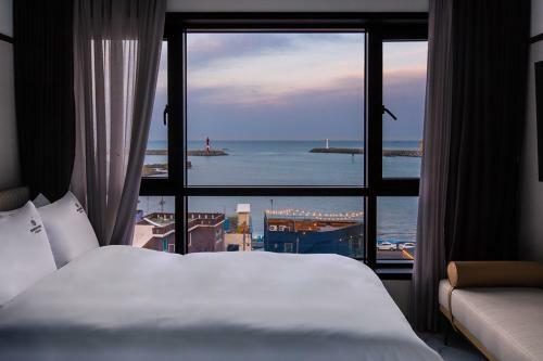 Hotel Brown Dot Gijang Yeonhwari