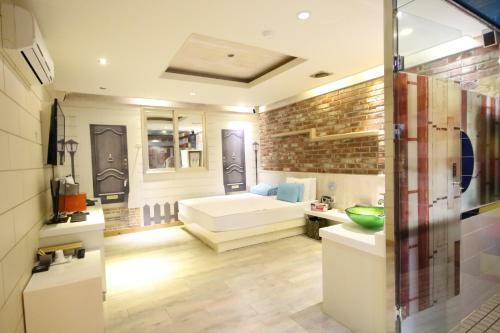 Dongrae Vov Hotel