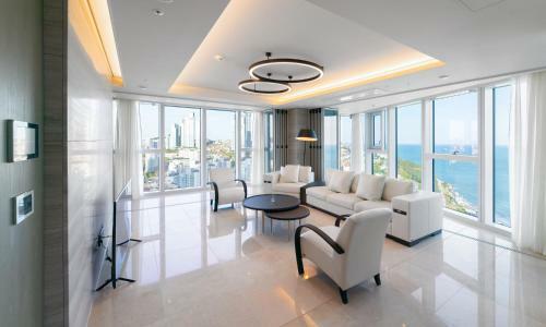 Hotel Grand Lct Residence