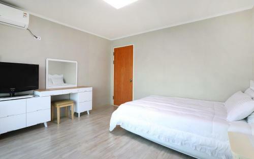 Motel Naksan World Beach