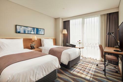 Ramada Encore By Wyndham Gimpo Han River Hotel