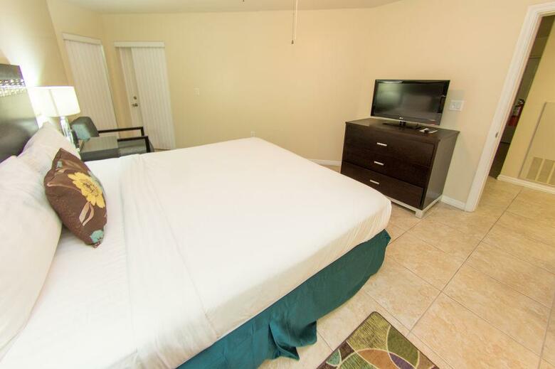Hotel Grand Caymanian Resort
