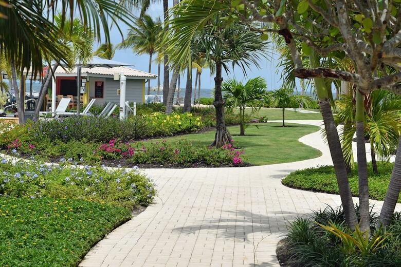 Hotel Grand Caymanian Resort