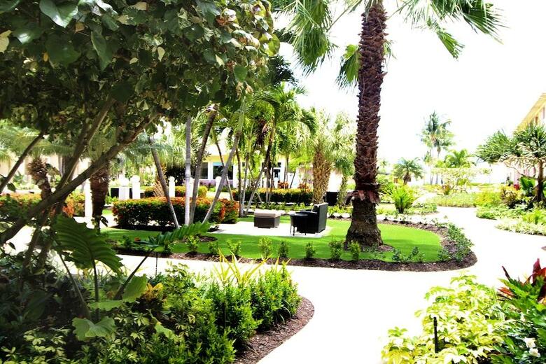Hotel Grand Caymanian Resort