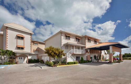 Hotel Grand Caymanian Resort