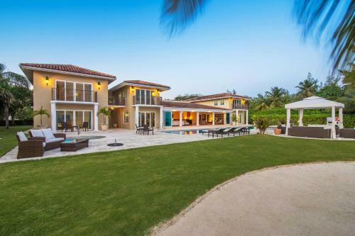Villa Mora By Grand Cayman Villas
