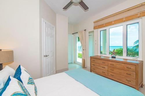 Villa Mora By Grand Cayman Villas