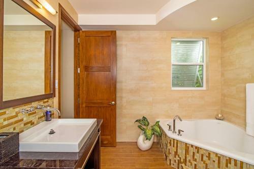 Mango Cottage By Grand Cayman Villas