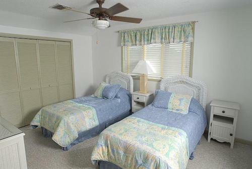 Castaway Cove By Grand Cayman Villas