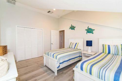 On The Rocks By Grand Cayman Villas