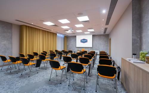 Hotel Hampton By Hilton Astana Triumphal Arch