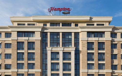 Hotel Hampton By Hilton Astana Triumphal Arch